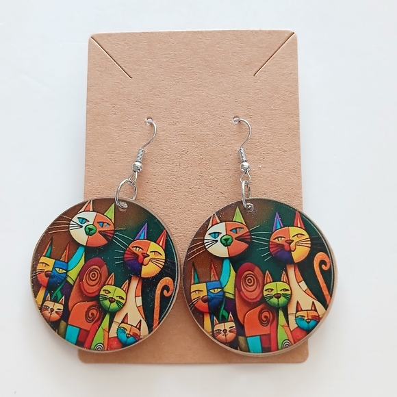 Fashion Jewelry Colorful Cat Earrings - Picture 1 of 3